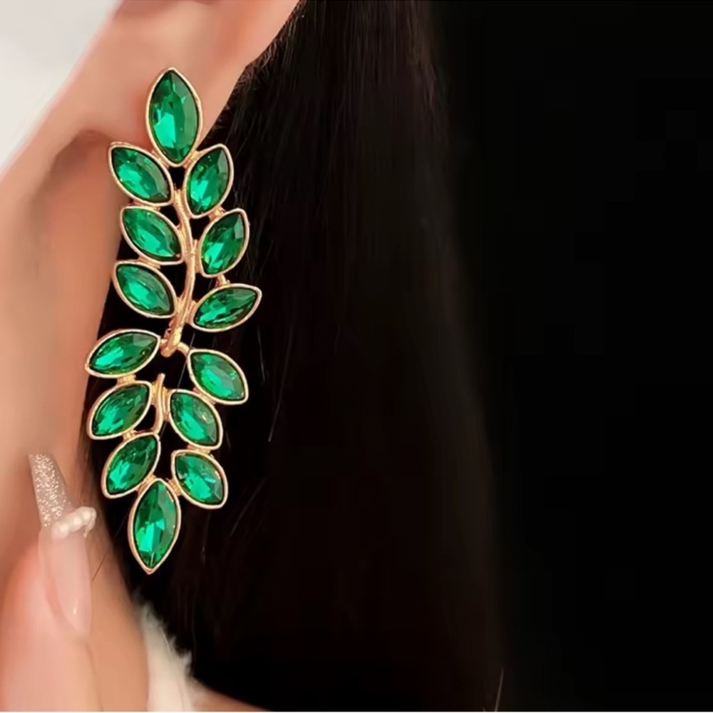 Green Crystal Leaf Gold Earrings - Picture 2 of 6